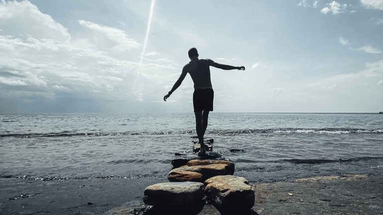 Men’s Lifestyle Platforms Expand Focus on Style, Self-Improvement, and Practical Guidance in 2026