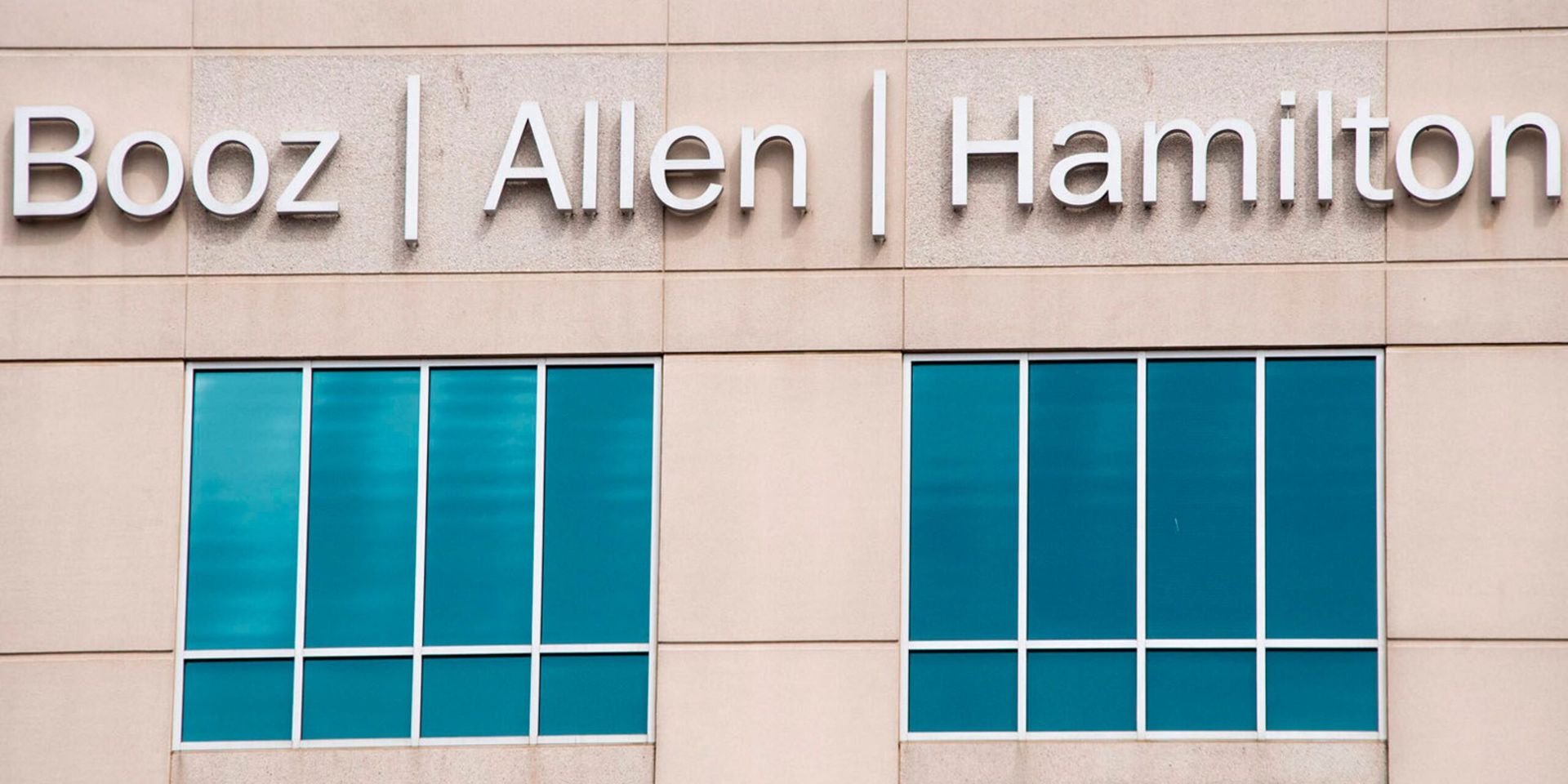 Booz Allen to Cut 2,500 Jobs as Federal Spending Slows Under Trump