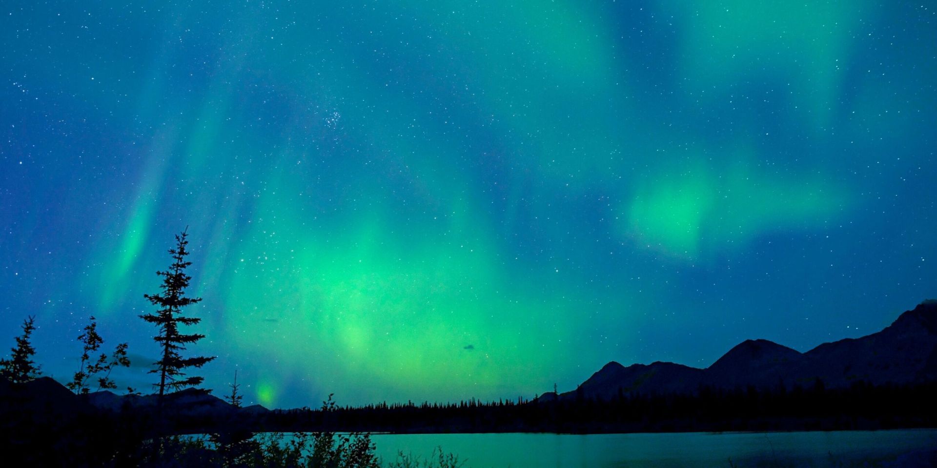 Northern Lights Dazzle U.S. Skies Amid Severe Solar Storm