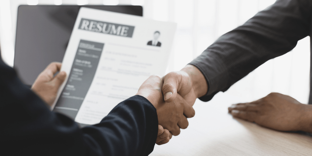 U.S. Job Market Shows Strong Recovery Despite Economic Concerns – August 17, 2022