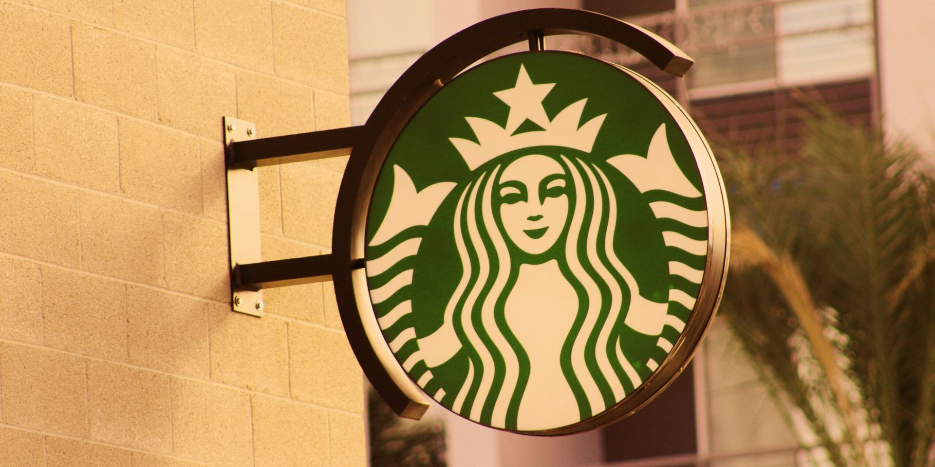 Starbucks Appoints Amazon Veteran Anand Varadarajan as New CTO Amid Strategic Overhaul