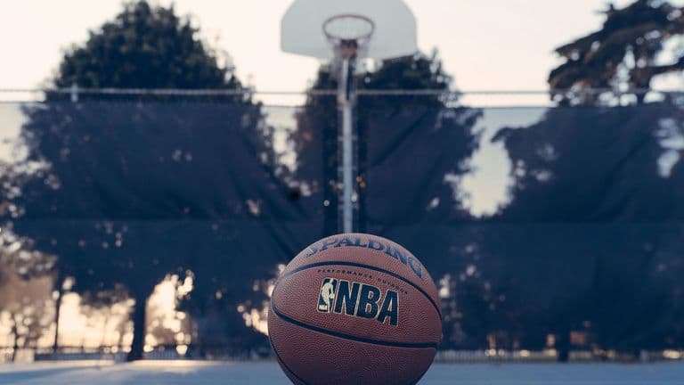 NBA Playoff Race Heats Up: The Phoenix Suns’ Surge with Kevin Durant