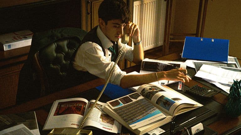 How to Build and Manage Wealth in Your 30s: Key Strategies for Financial Success