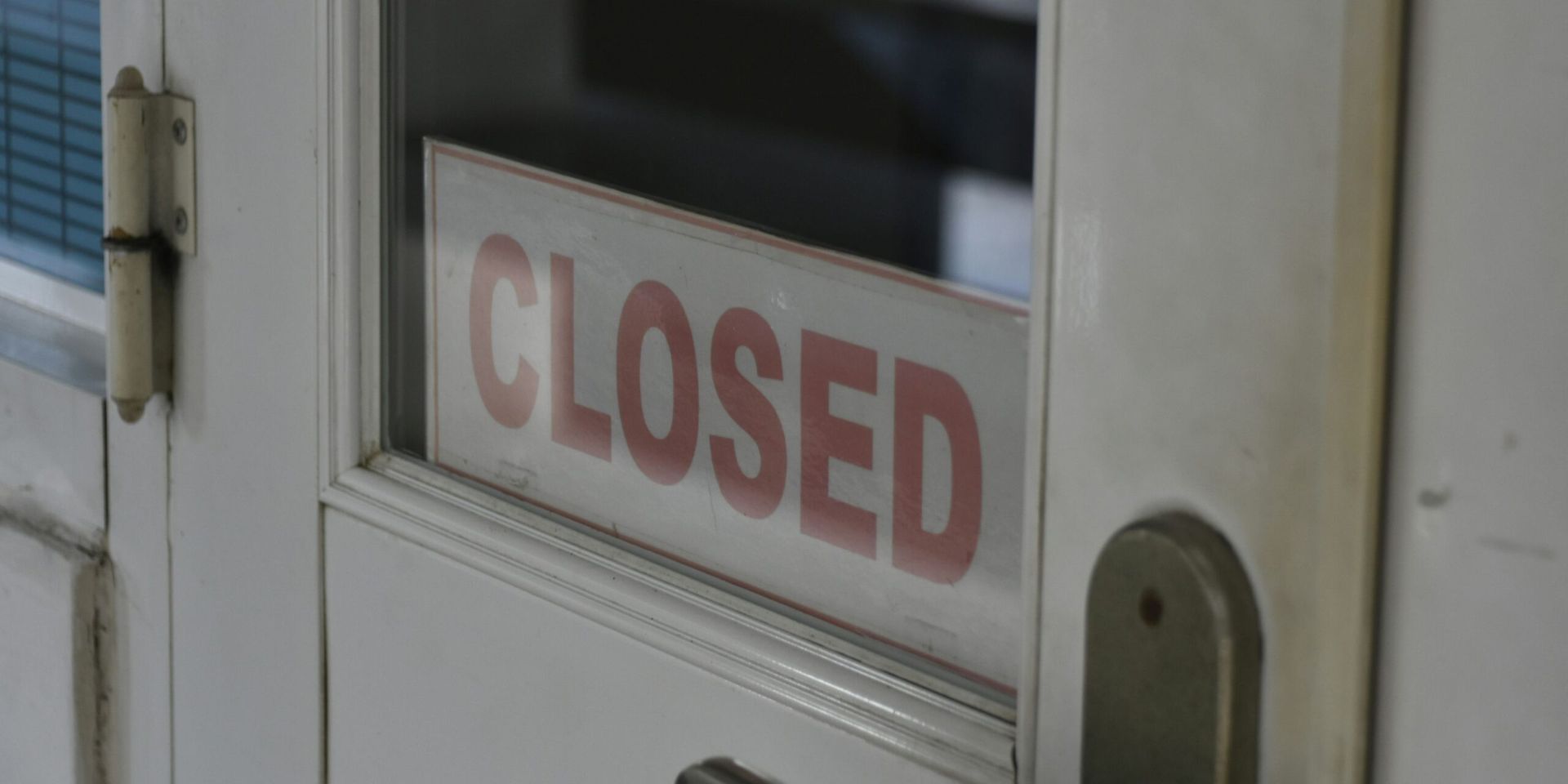 Planned Parenthood Clinics Close Amid Political and Financial Pressures