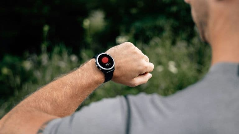 How AI-Powered Fitness Tech Is Revolutionizing Men’s Health in 2025