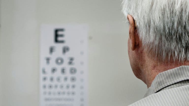 New Research Highlights Importance of Lifestyle Choices in Preventing Age-Related Macular Degeneration