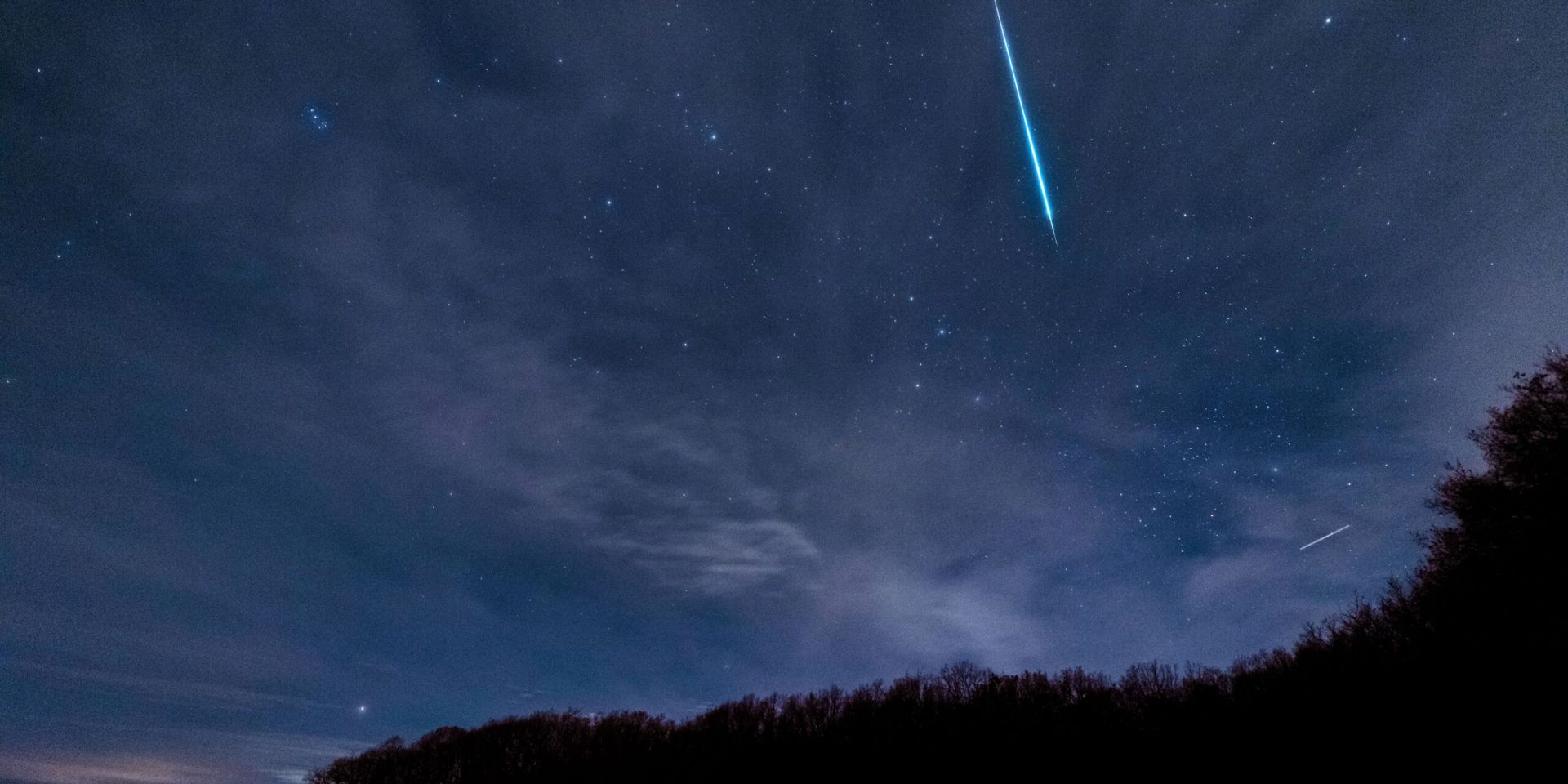 Spectacular Fireball Lights Up Central U.S. Skies