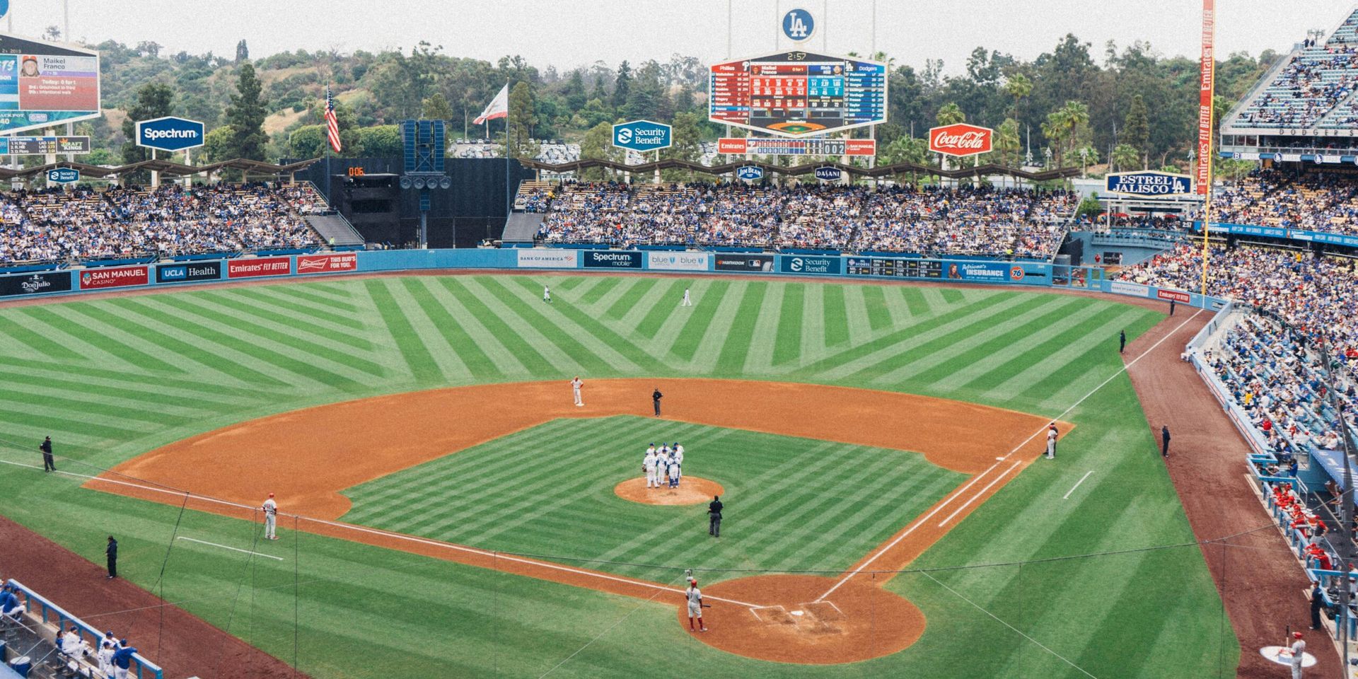 Los Angeles Dodgers Secure 9-7 Victory Over Colorado Rockies in Thrilling High-Scoring Battle