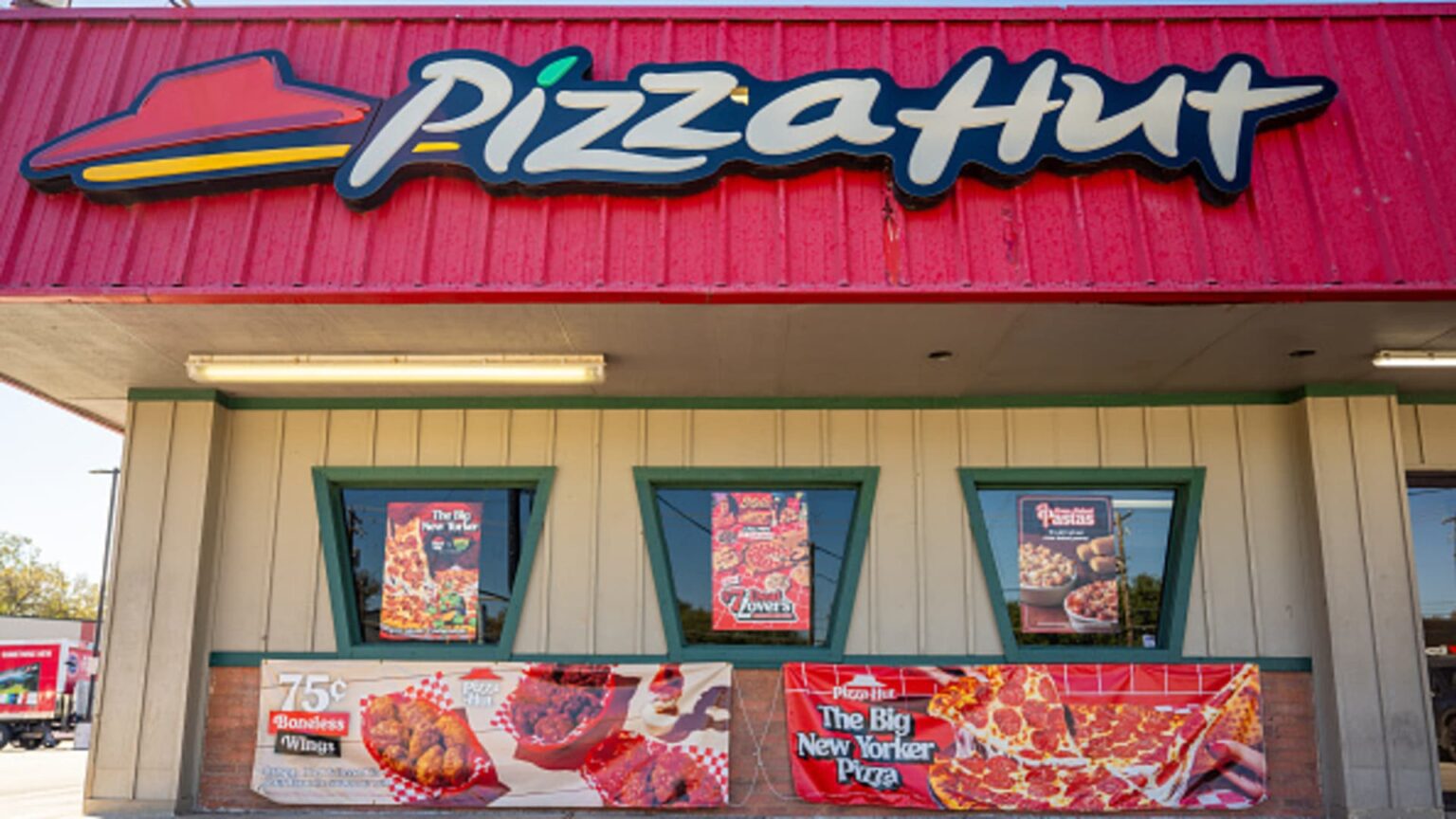 Yum brands q1 2025 earnings highlights and key insights