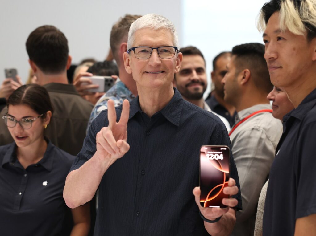 Apple holds off on price increases for now